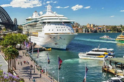 STUNNING SYDNEY HOME 3 - Tourism Gold Coast 1