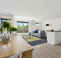 Stylish and Spacious Launceston Villa  Free Wifi - Tourism Gold Coast
