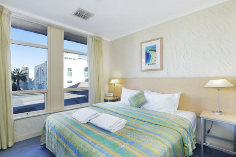 Stylish Comfortable 2 Bdrm Glenelg North - Tourism Gold Coast 3