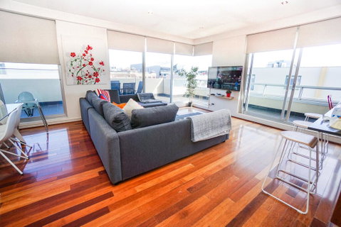 Stylish Modern 3BD Retreat At An Amazing Location - Tourism Gold Coast 0