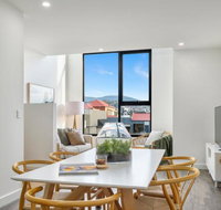 Stylish Townhouse - Tourism Gold Coast
