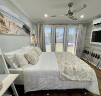 STYLISH UNIT - CLOSE TO DREAMWORLD - Tourism Gold Coast