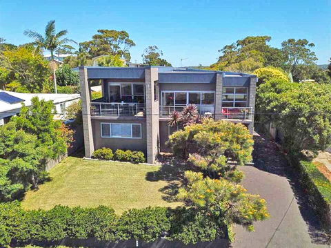 Summer Breeze @ Orient Point - Tourism Gold Coast 0
