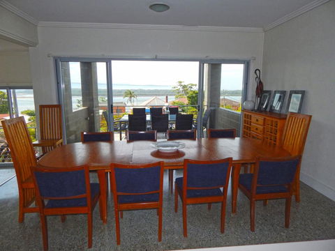Summer Breeze @ Orient Point - Tourism Gold Coast 1