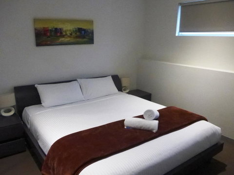 Summer Inn Holiday Apartments - Tourism Gold Coast 2