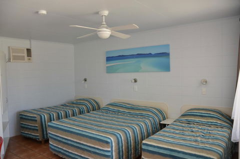 Sunburst Motel - Tourism Gold Coast 2