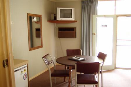 Sun River Resort Motel - Tourism Gold Coast 3