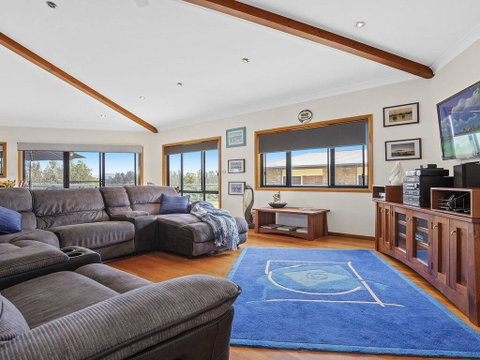 SunRay On Orama - Spacious With Great Views - Tourism Gold Coast 2