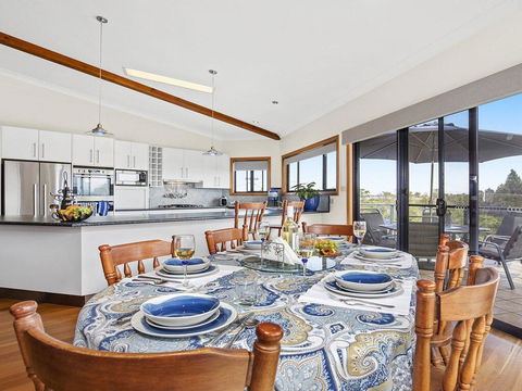 SunRay On Orama - Spacious With Great Views - Tourism Gold Coast 3