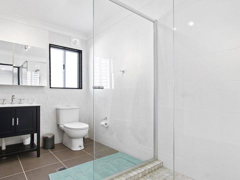 Sunset Beach - Situated Between Two Beaches And A Lake - Tourism Gold Coast 3
