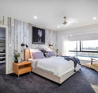 Sunset Penthouse Couples Retreat close to Airlie Beach Champagne on arrival - Tourism Gold Coast