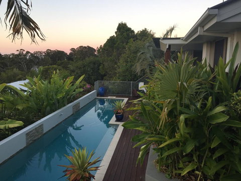 Sunshine Coast Tropical Getaway - Tourism Gold Coast 1