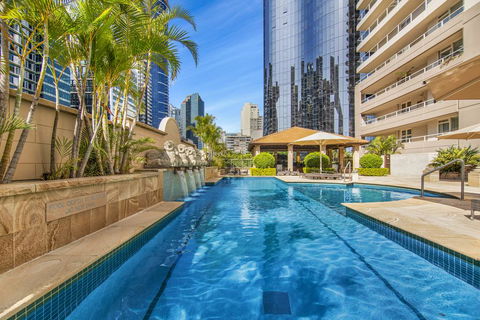 Super Convenient Apartment With Garden Views - Tourism Gold Coast 2