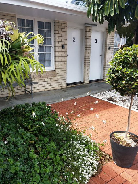 Surf Street Motel - Tourism Gold Coast 3