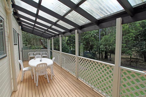 Surfer's Rest In Berrara - Tourism Gold Coast 1