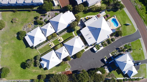 Surfpoint Resort - Tourism Gold Coast 0