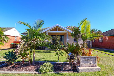 Surfside - Gold Coast 0