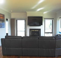 SURFSIDE LAKEVIEWS - FREE WIFI - Tourism Gold Coast