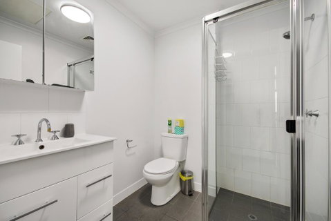 Swainson On Synagogue - Tourism Gold Coast 2
