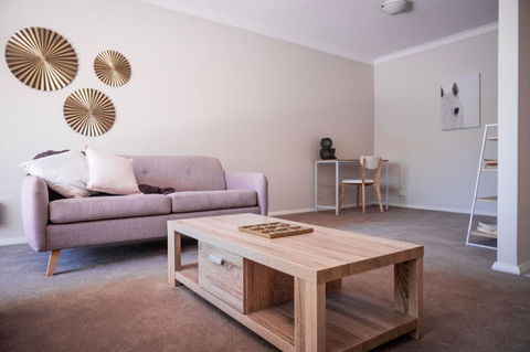 SWAN RIVER STAY, PERTH, WIFI, NETFLIX, APPLECROSS, FREO - Tourism Gold Coast 1