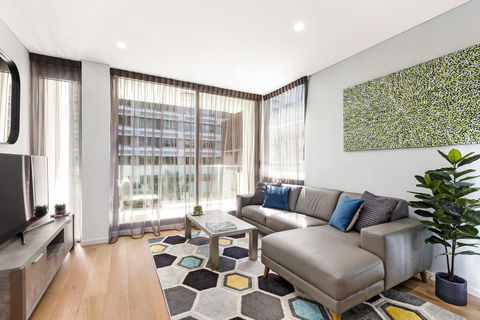 Sydney 1 Bed Modern Self Contained Apartment (402ALB) - Tourism Gold Coast 2