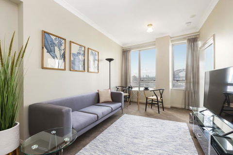 Sydney CBD 1 Bedroom Self-Contained Apartment With Spectacular Sydney Harbour View (1312 BRG) - Tourism Gold Coast 0