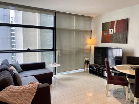 Sydney CBD Central Location - Spacious Apartment - Parking - Pool - Gym - Best Location - Tourism Gold Coast 0
