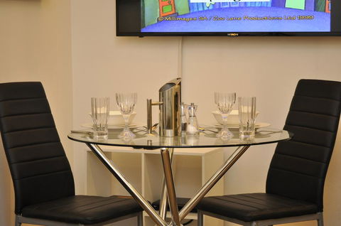 Sydney CBD Studio Apartment 503BRG - Tourism Gold Coast 1