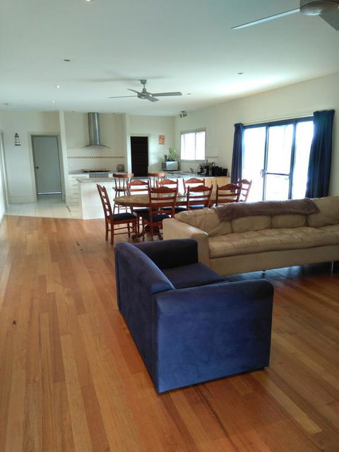 Symuya - Tourism Gold Coast 2