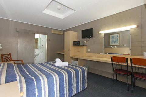 Tandara Hotel Motel - Tourism Gold Coast 3