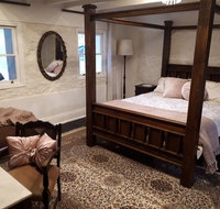 Tanilba House - Tourism Gold Coast