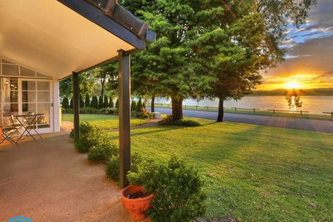 Tara Downs On Lake Albert - Tourism Gold Coast 0