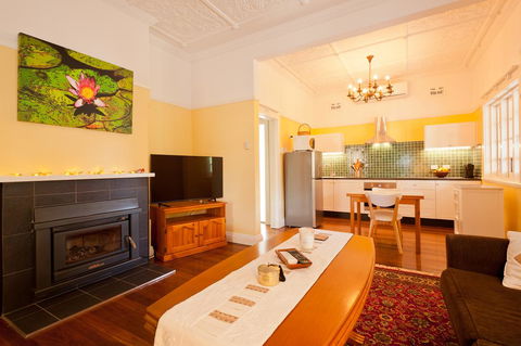 Taree Apartment - Tourism Gold Coast 0
