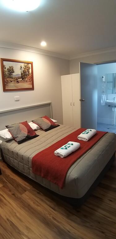 Taree Country Motel - Tourism Gold Coast 2