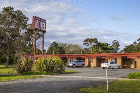Tarra Motel - Tourism Gold Coast 0