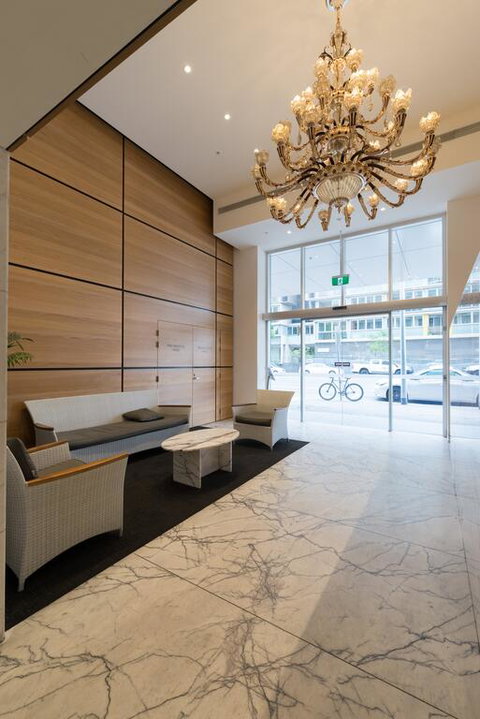 Tasha's Apartments On Morphett - Tourism Gold Coast 3