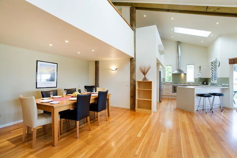 Tathra Beach House Holiday Apartments - Tourism Gold Coast 1
