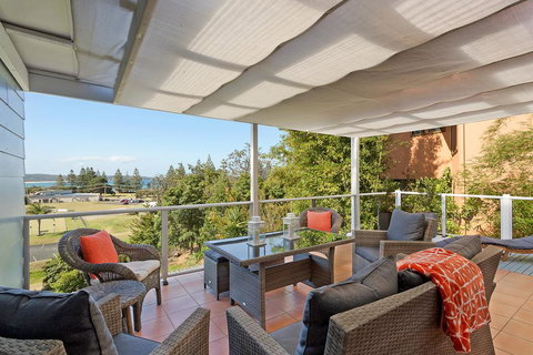 Tathra Beachbreak - Tourism Gold Coast 0