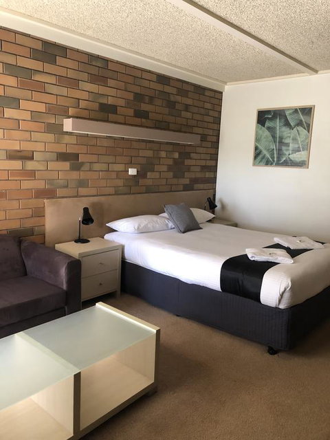 Tatura Country Motel - Tourism Gold Coast 2