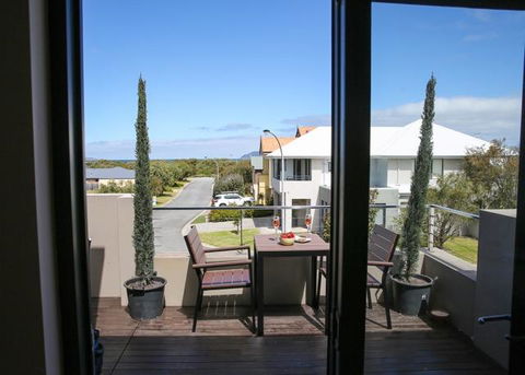The Beach House At Bayside - Tourism Gold Coast 1