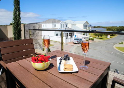 The Beach House At Bayside - Tourism Gold Coast 0