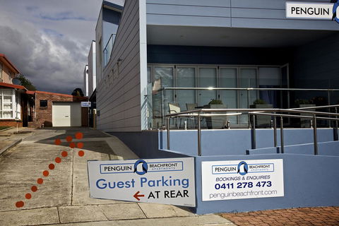 Penguin Beachfront Apartments - Tourism Gold Coast 24