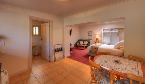 Ellie\'s Cottages - Tourism Gold Coast 13