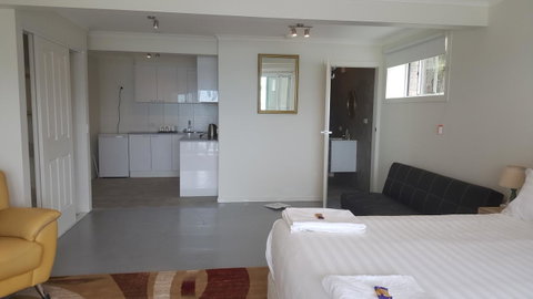 AppleBay Guest House - Tourism Gold Coast 7