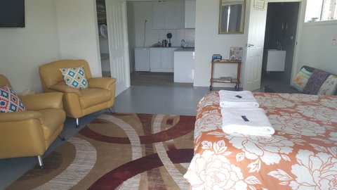 AppleBay Guest House - Tourism Gold Coast 14