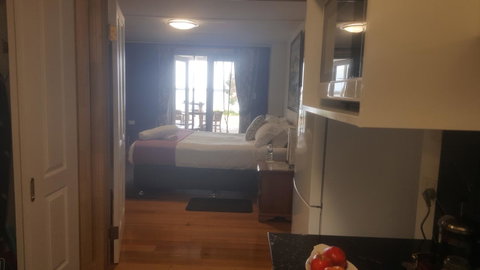 AppleBay Guest House - Tourism Gold Coast 26