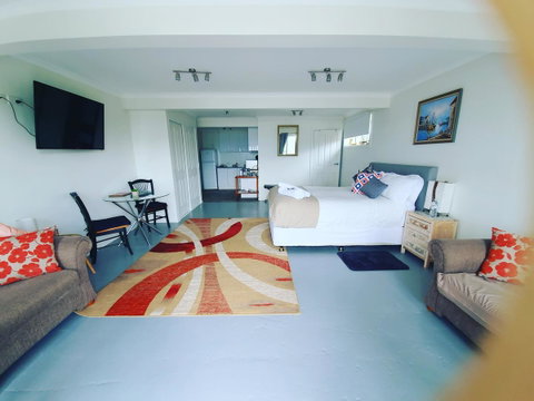 AppleBay Guest House - Tourism Gold Coast 1