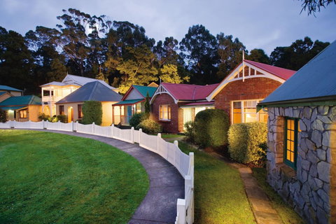 Strahan Village - Tourism Gold Coast 9