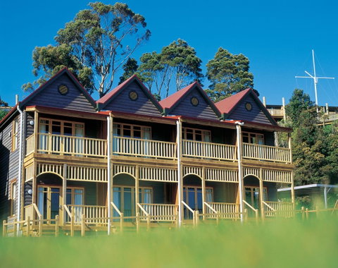 Strahan Village - Tourism Gold Coast 18