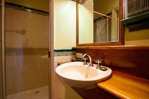 Strahan Village - Tourism Gold Coast 28